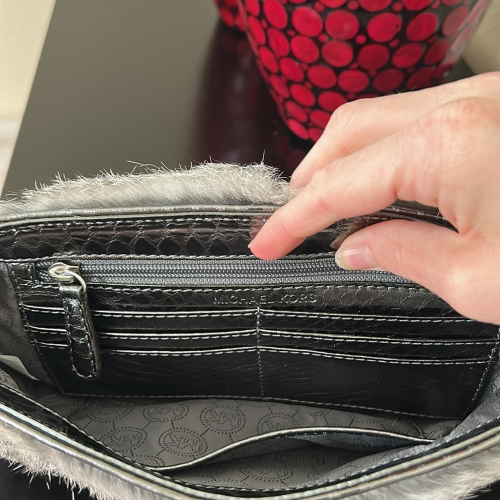 Michael Kors Genuine Rabbit Fur Silver Metallic Shoulder Bag - Picture 14 of 16